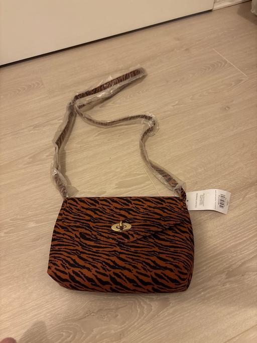  — Bag