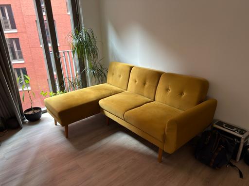  — Sofa - color: Safron