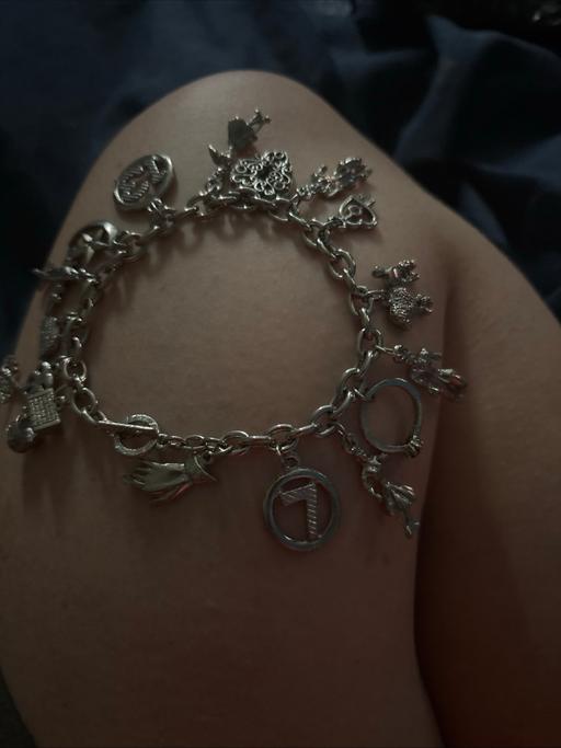  — Sliver bracelet