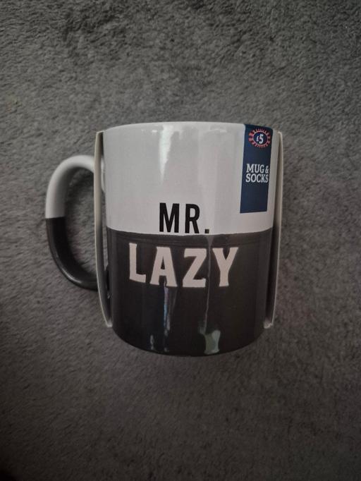  — new Mens Mug & Socks Set