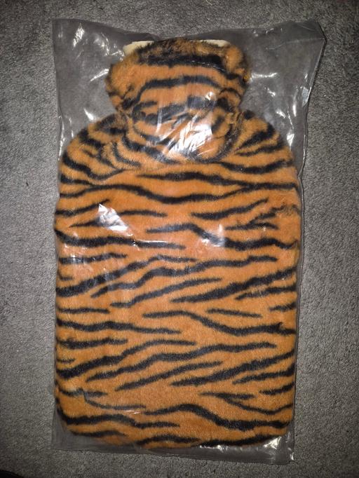  — new Tiger Design Fur Hot Water Bottle