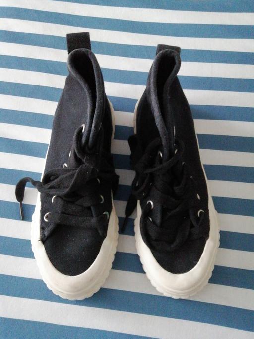  — Girls size 1