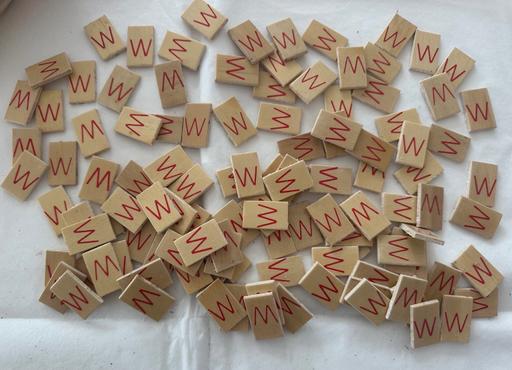  — 200 wooden letters