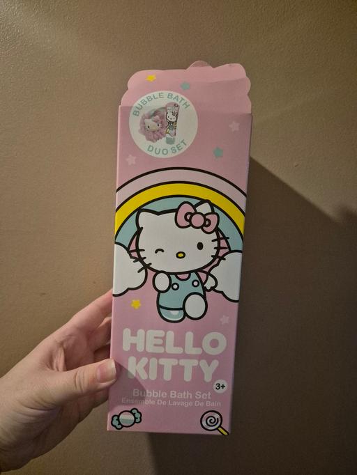  — new Hello Kitty Bubble Bath Set