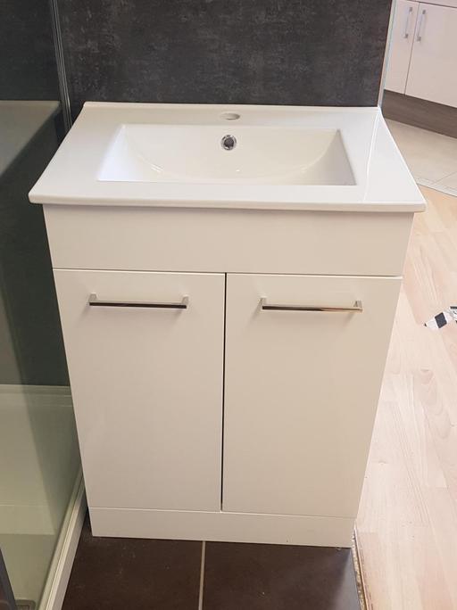  — Bathroom Vanity Unit HiB (Ex-Display) rrp£495