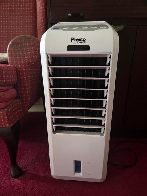  — tower fan with dehumidifier functions.