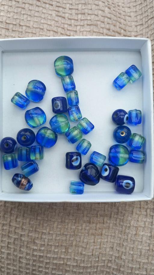  — beads-glass