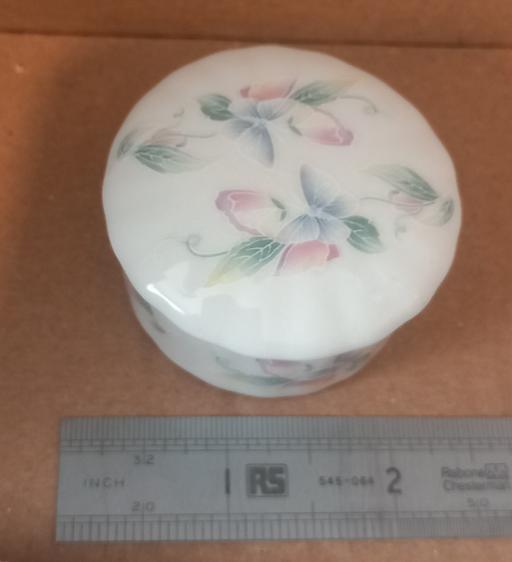  — Vintage Aynsley Little Sweetheart Pill Box