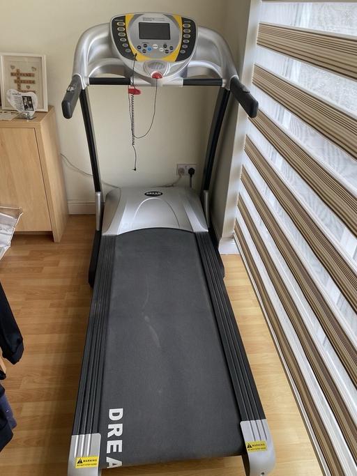 — Dream fitness running machine