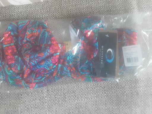 — BNWT size 12e Bikini top