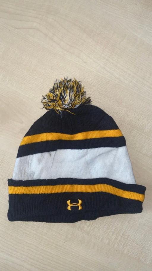 — Under armour beanie