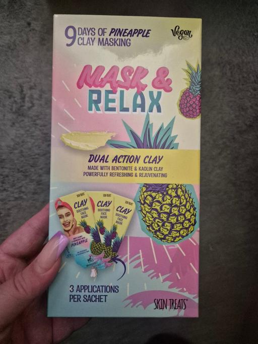  — new Skin Treats Mask & Relax