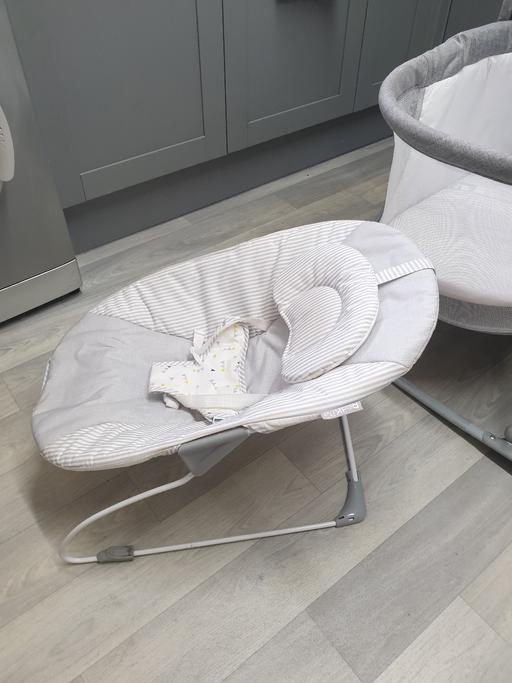  — Red kite cosy baby bouncer