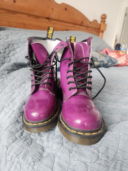  — dr martins boots