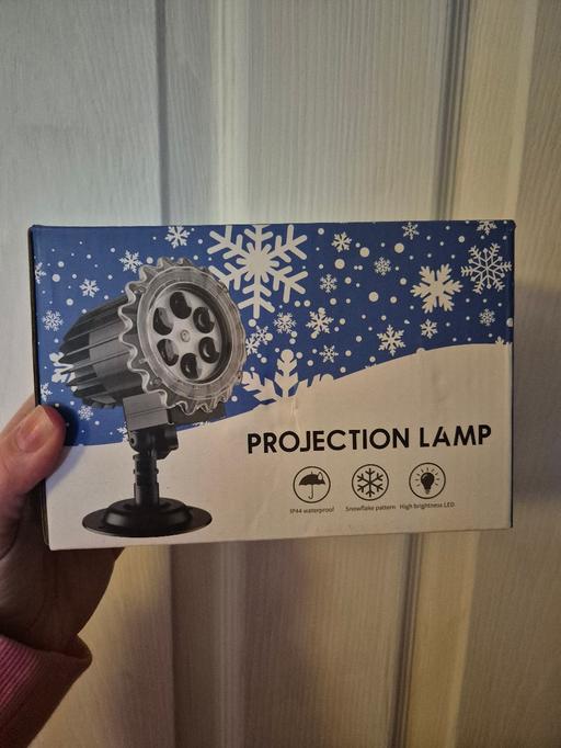  — new Xmas Snowflake Projection Lamp