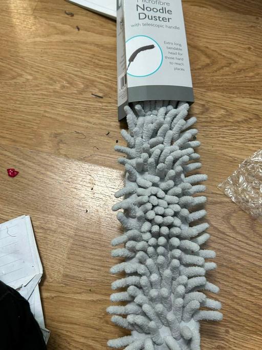  — Telescopic Noodle Duster