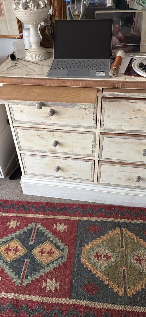  — Beautiful french chest unit with 9 deep drawe