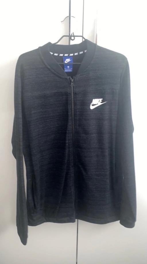  — Nike black zip up hoodie size medium