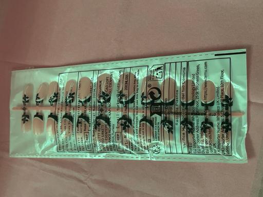  — 24 Pc Press On Nails Nude Pink & Black floral