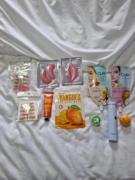  — brand new beauty bundle