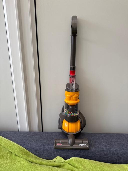  — toy hoover