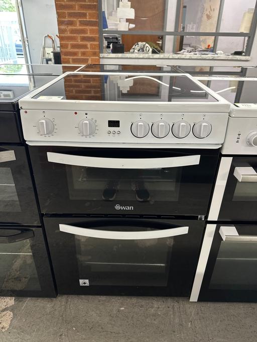  — Swan 60cm Ceramic Hob Electric Cooker