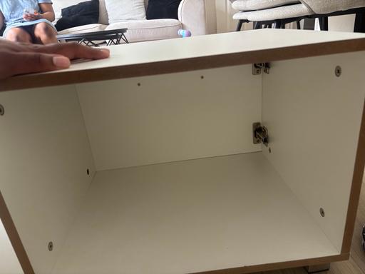  — TV stand unit