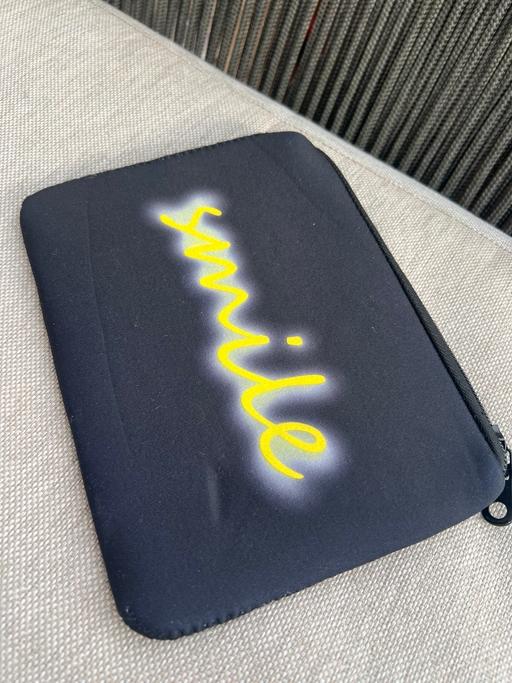  — Make Up Bag ( New )