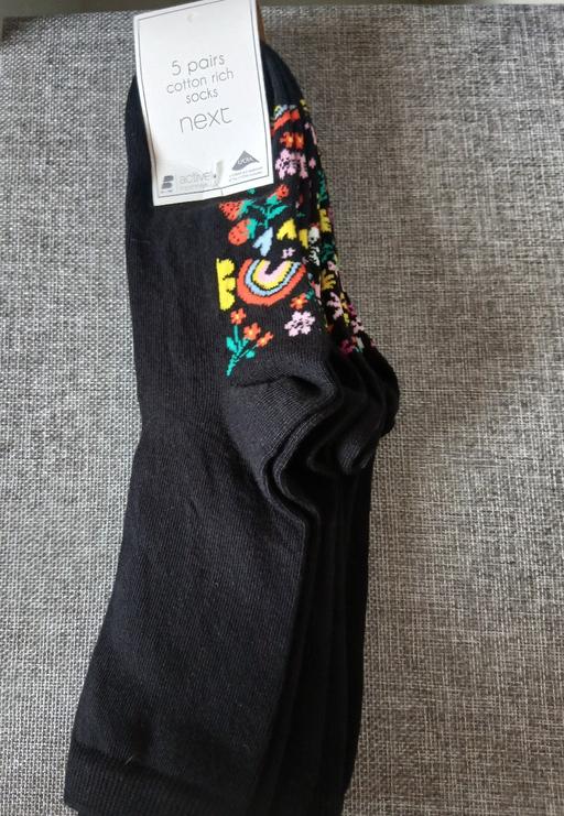  — Ladys 4/7 Next Socks New
