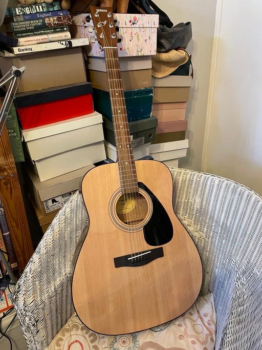  — Yamaha F310 Acoustic Guitar + Case