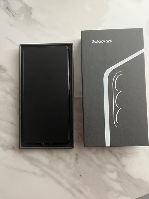  — Samsung Galaxy S26, 256GB, SIM free,