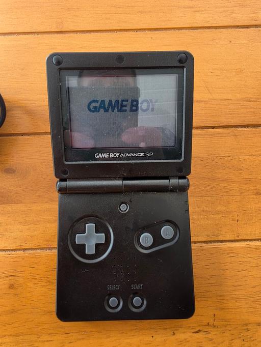 — Gameboy Advance SP