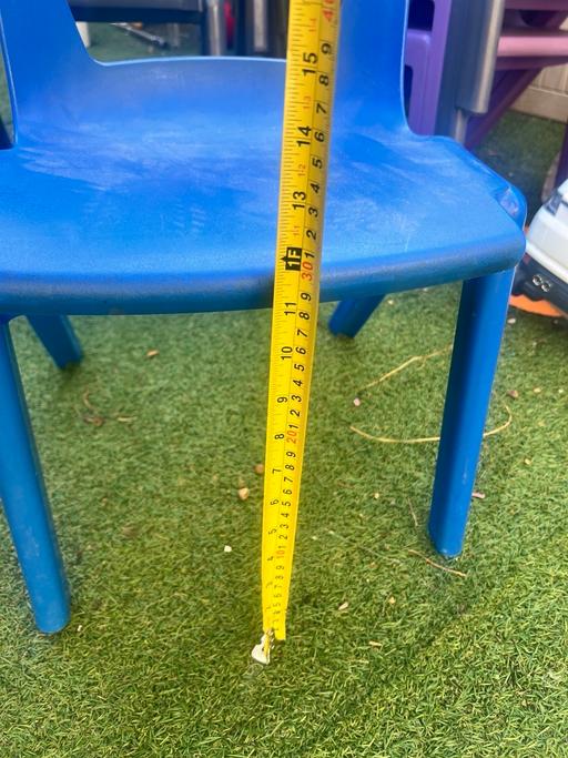  — Postura chairs for children 3-4 yrs