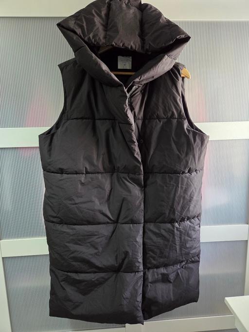  — Size M (size 16-18) PRIMARK black long gilet