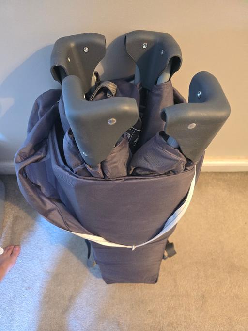  — Travel Cot