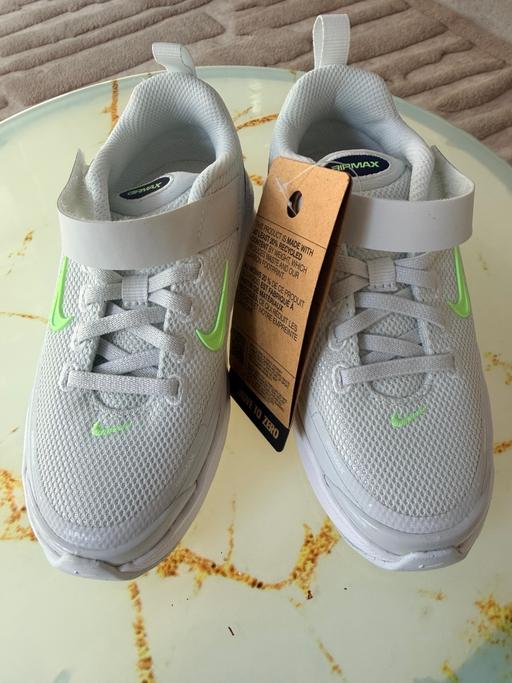  — Air max kids trainers