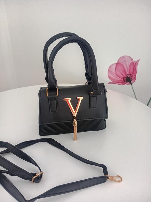  — Small bag
