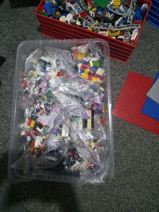  — Lego