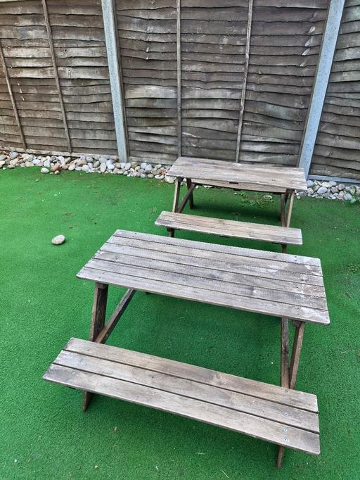  — Free Kids Picnic Table x2