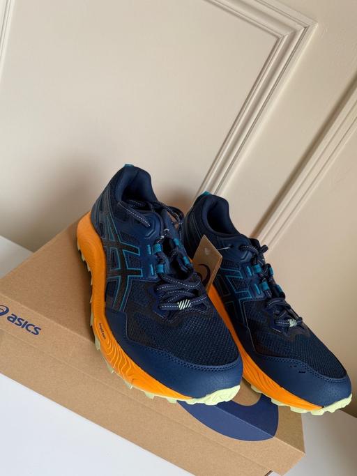  — ASIC Men’s Hiking/Running Trainers UK 8.5