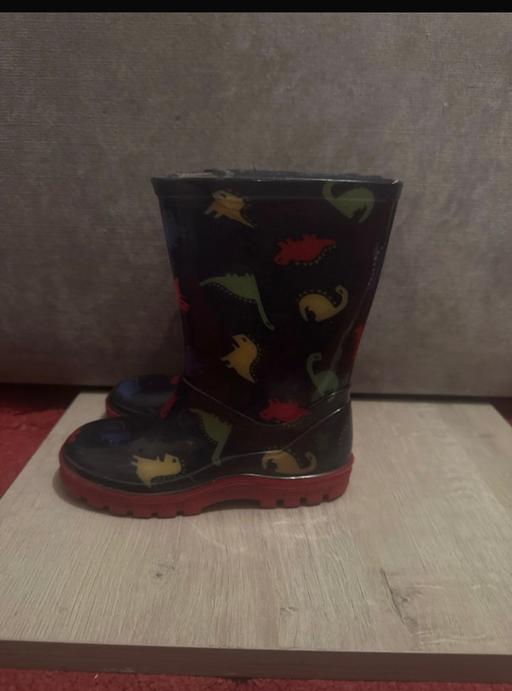  — Kids boots