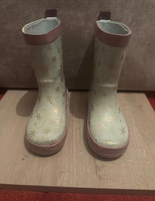  — Kids boots