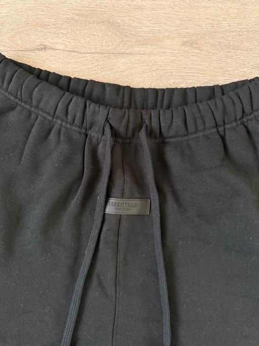  — Essentials Men Shorts Size S