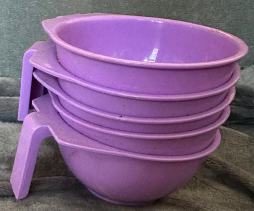  — 5 hairdresser mixing bowls