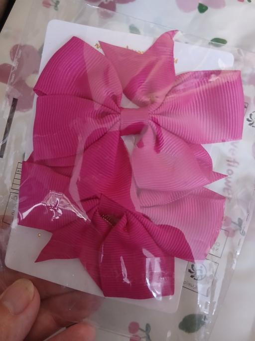 — Dark pink Bow clip set