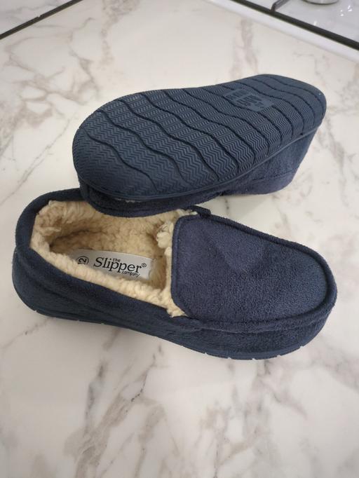  — slippers