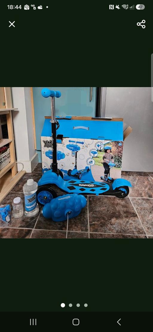  — Scooter with bubbles, new