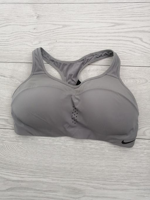  — Nike women's medium sport's bra