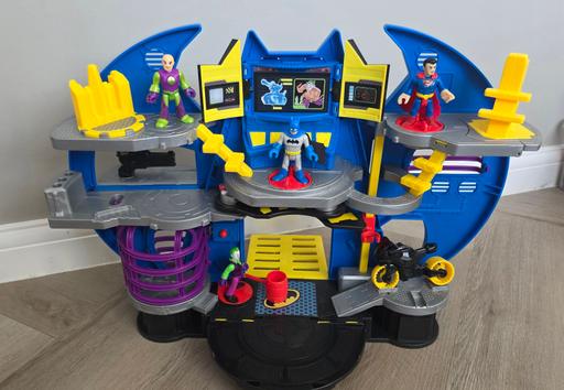  — imaginext batcave showdown