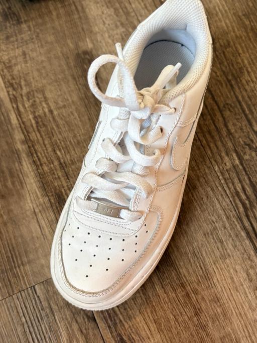  — Nike Airforce 1 trainers size 4